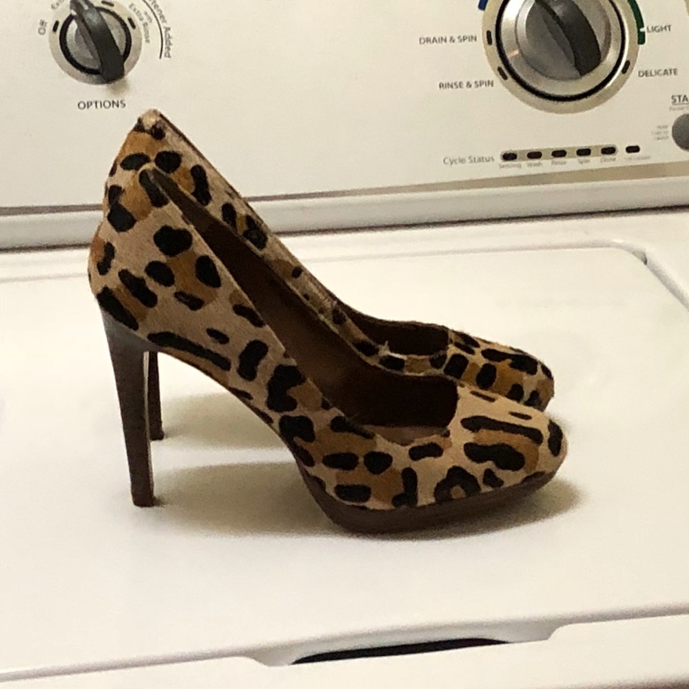 Leopard calf hair platform Pump!